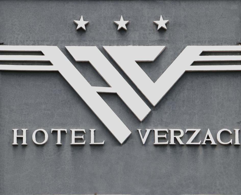 Hotel Verzaci Rinas Zewnętrze zdjęcie