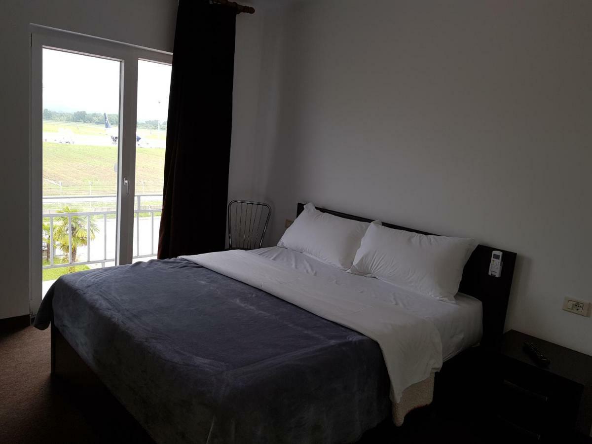 Hotel Verzaci Rinas Zewnętrze zdjęcie